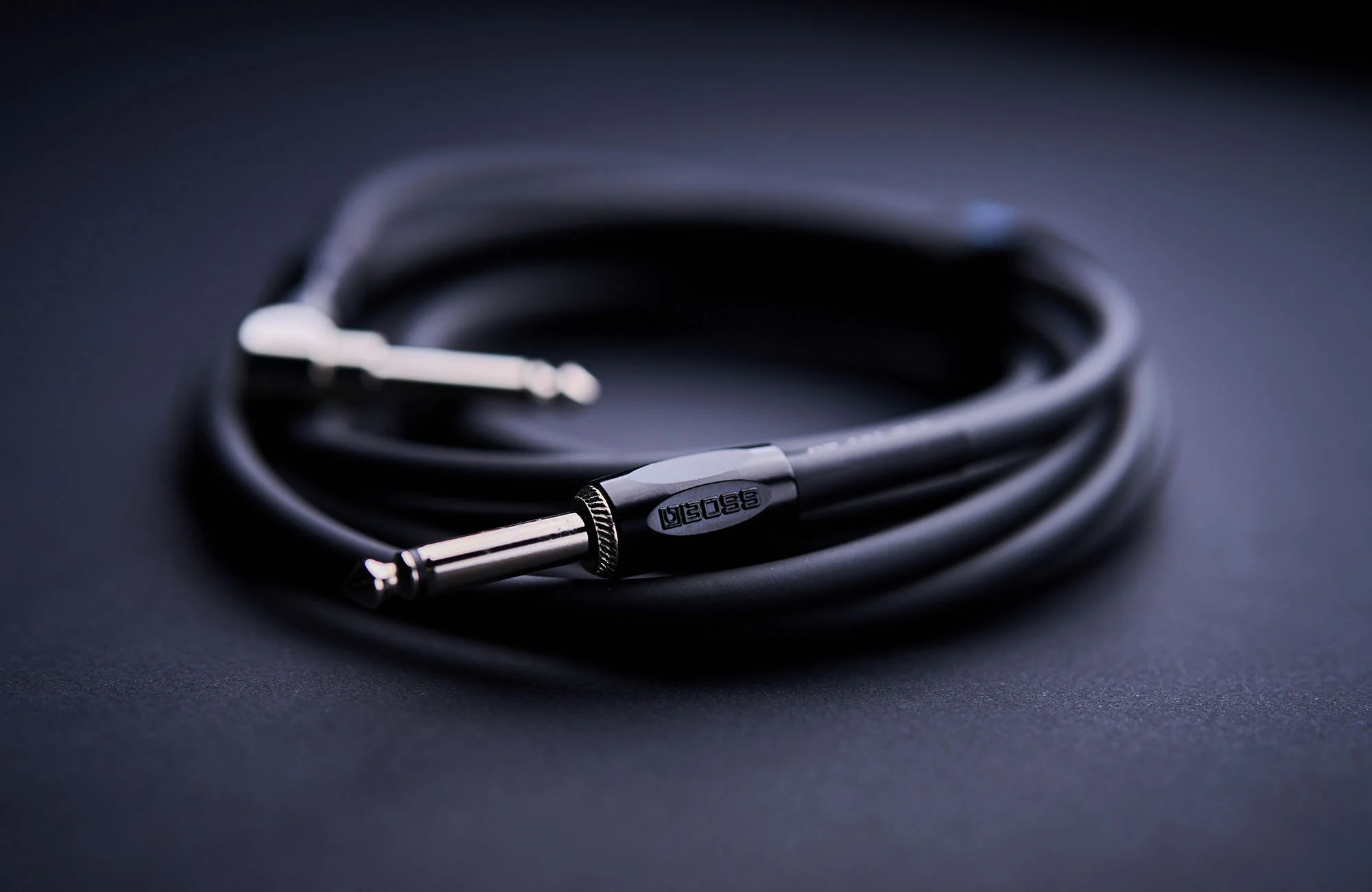 Boss BIC-10A-BK Instrument Cable, 10ft/3m, Angled/Straight 1/4" Jack, Black - Image 3