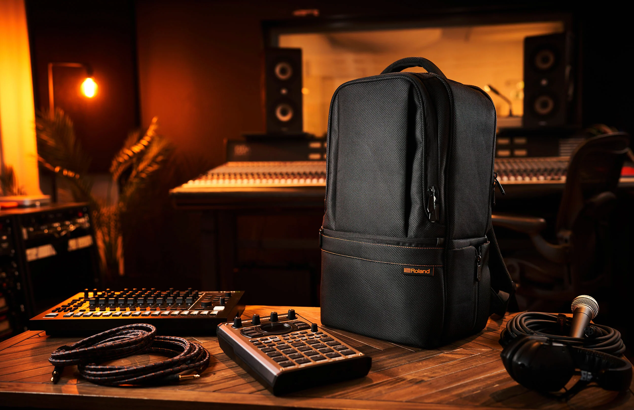 Roland CB-RU10 Utility Bag Backpack - Image 10