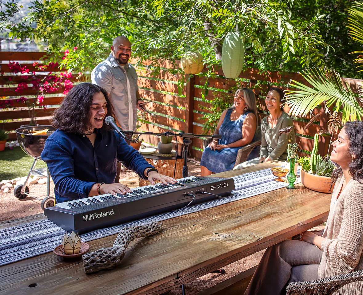 Roland E-X10 Arranger Keyboard - Image 11