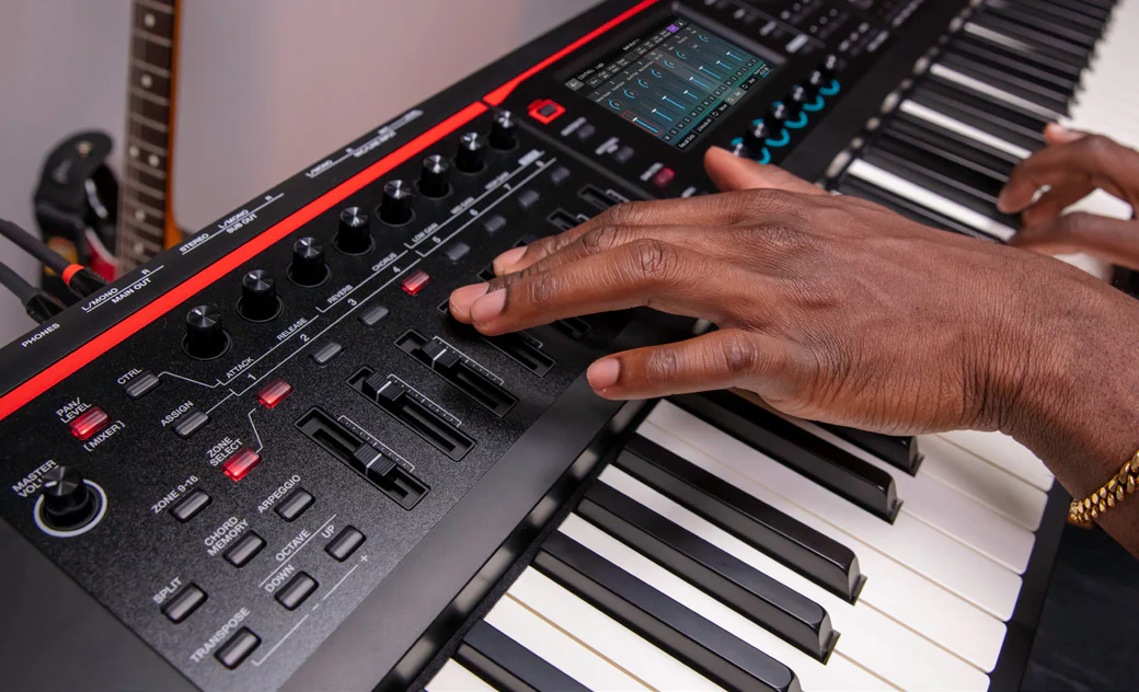Roland FANTOM-08 Workstation 0-Series Synthesizer (88 Weighted Key) - Image 9