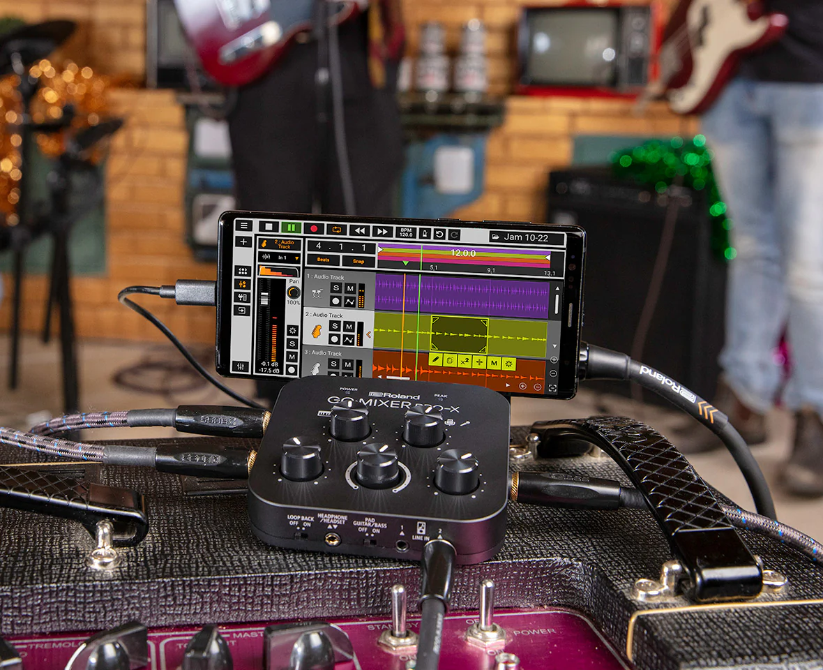 Roland GO:MIXER PX Compact Audio Mixer For Smartphones - Image 11