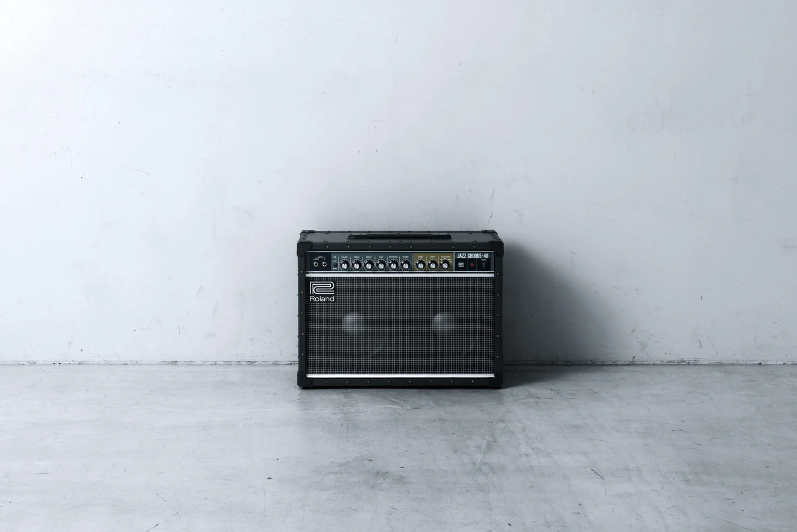 Roland JC-40 40 Watt 2 X 10" Stereo Guitar Combo - Image 7