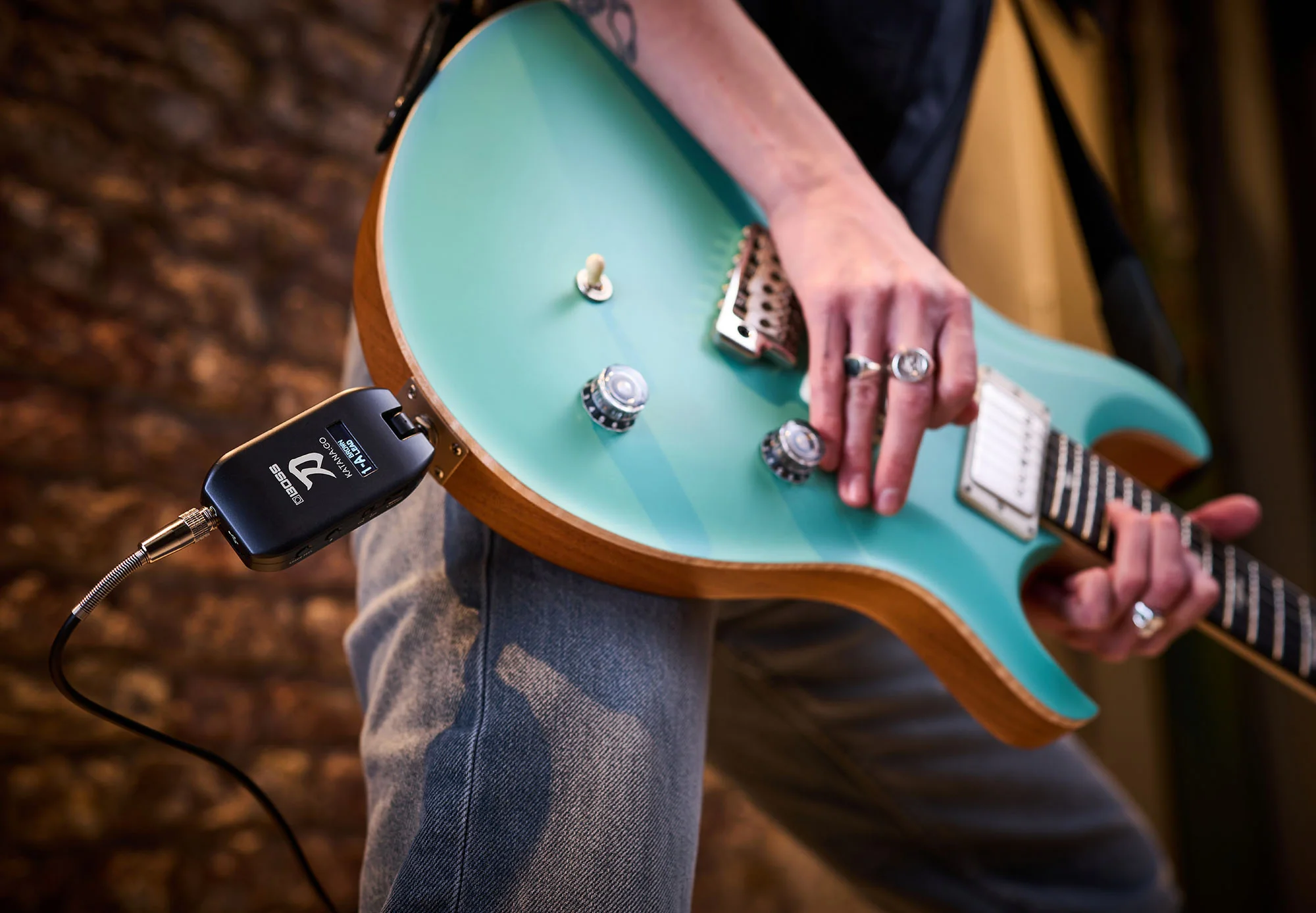 BOSS KTN-GO Katana Pocket Sized Headphone Amplifier - Image 6