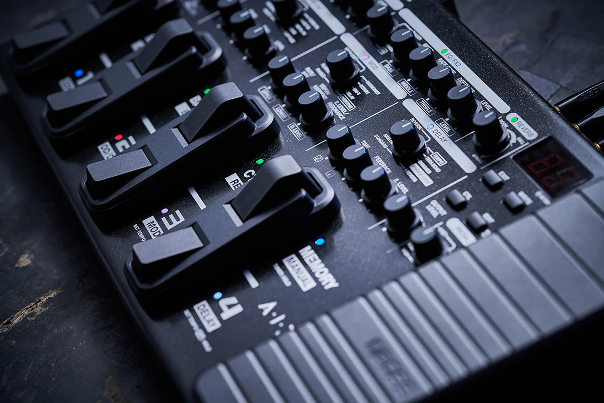 BOSS ME-90 Multi Effects Pedal - Image 10