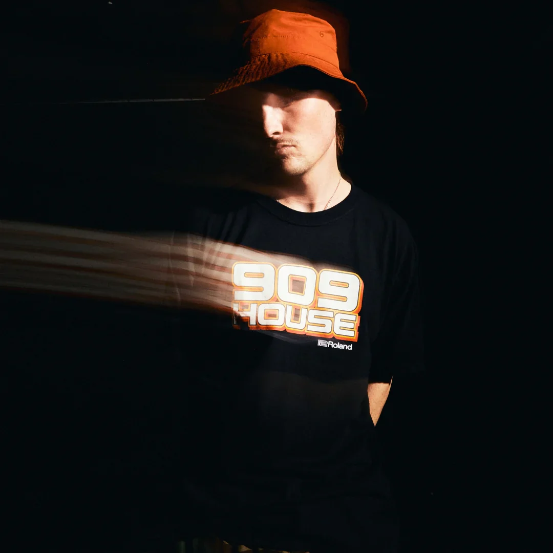 Roland House T-Shirt - Image 3