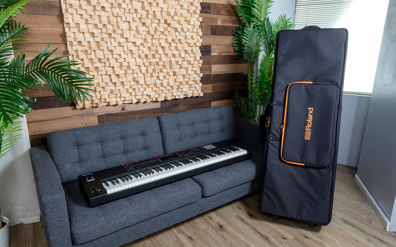 Roland SC-G76W3 76-Key Keyboard Soft Case with Wheels - Image 5