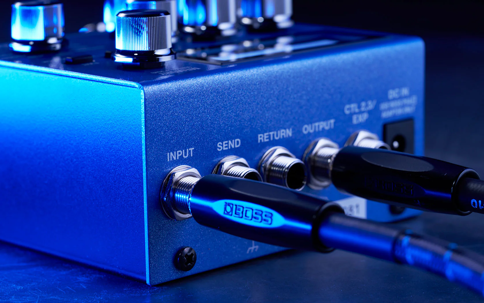 BOSS SY-200 Polyphonic Guitar Synthesizer Pedal - Image 4