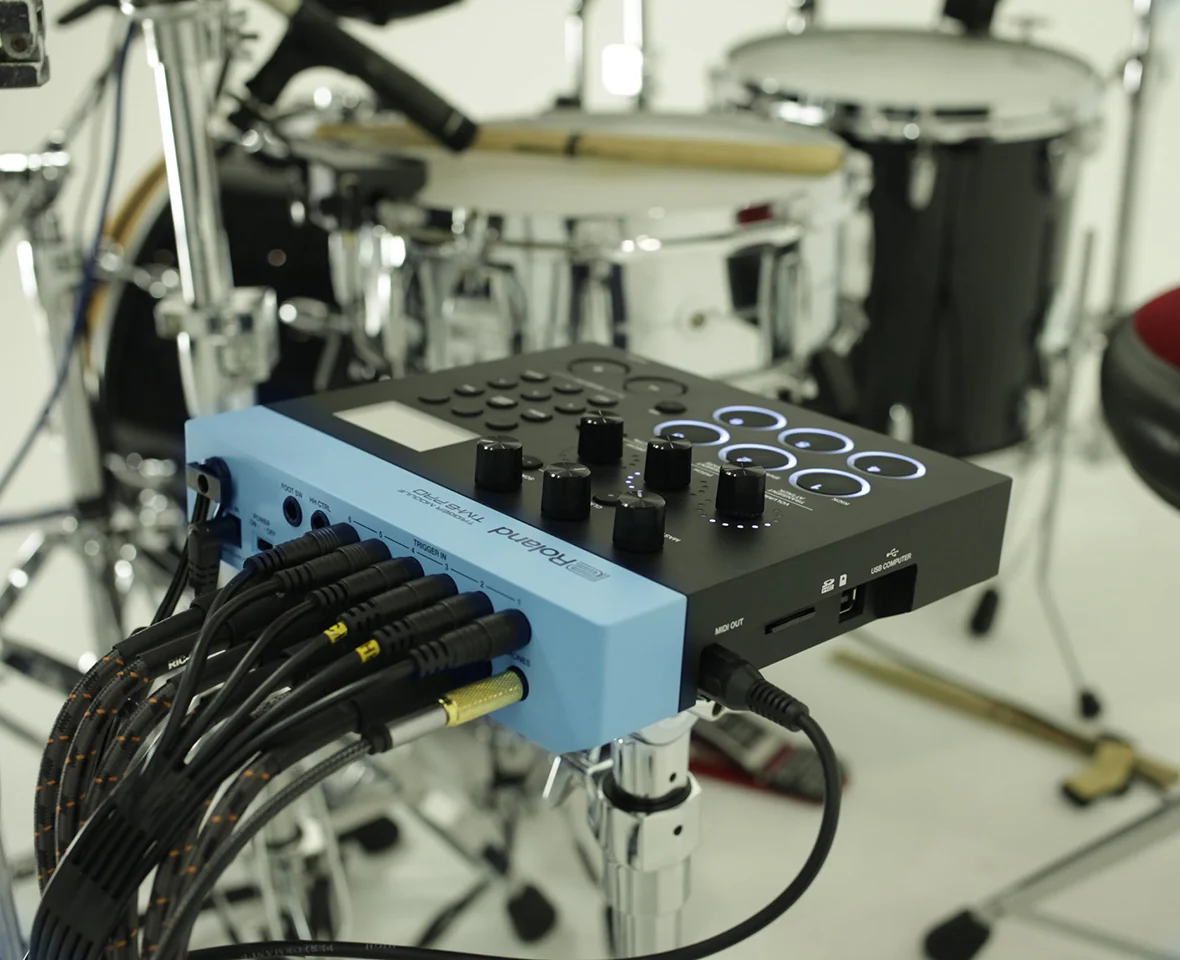 Roland TM-6 PRO Hybrid Trigger Module with 6 Trigger Inputs - Image 10