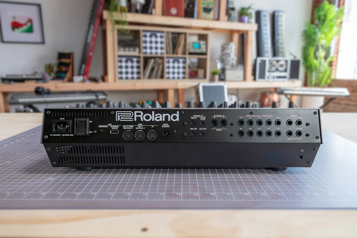 Roland TR-1000 Composer with Sample Playback - Image 9