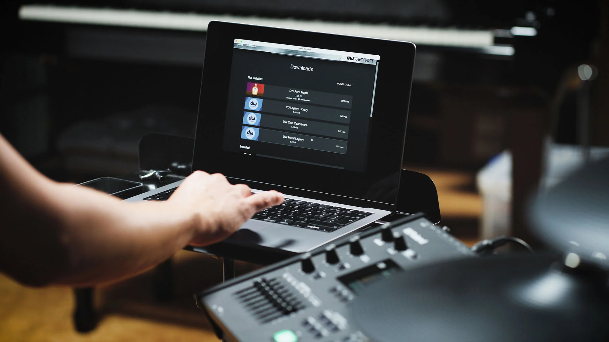 Roland V71 V-Drum Sound Module - Image 6