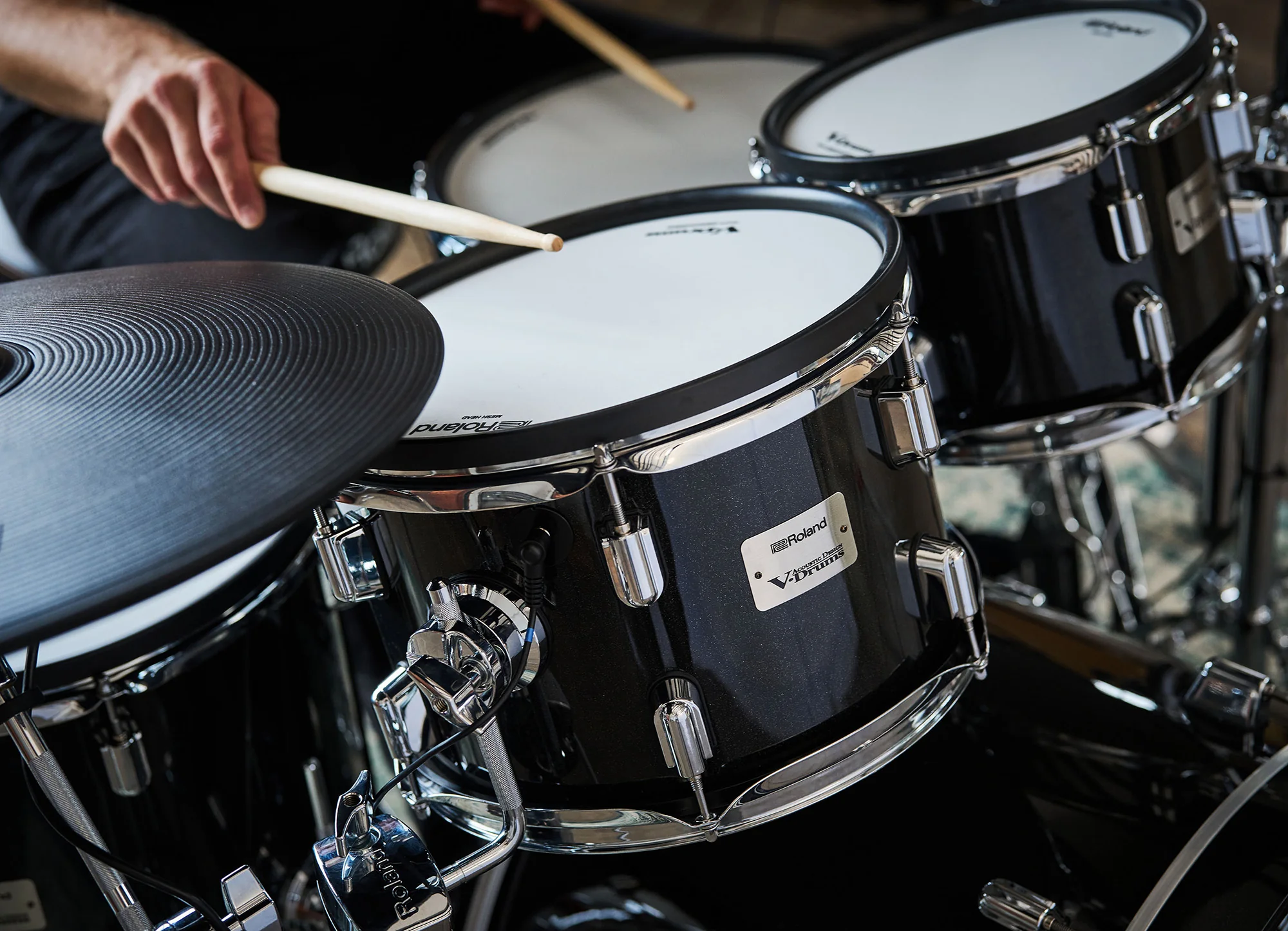 Roland VAD516 V-Drums Acoustic Design Digital Drum Kit with Hardware & Accessories - Image 9