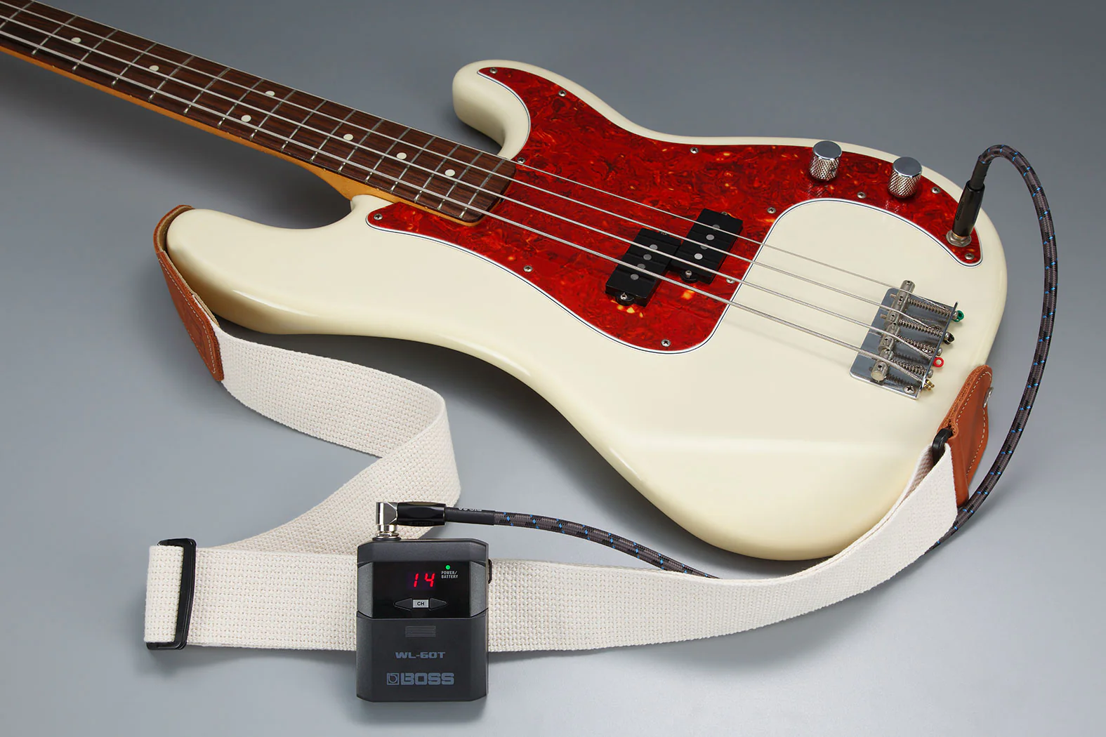 BOSS WL-60 Wireless System with Body Pack Transmitter - Image 12